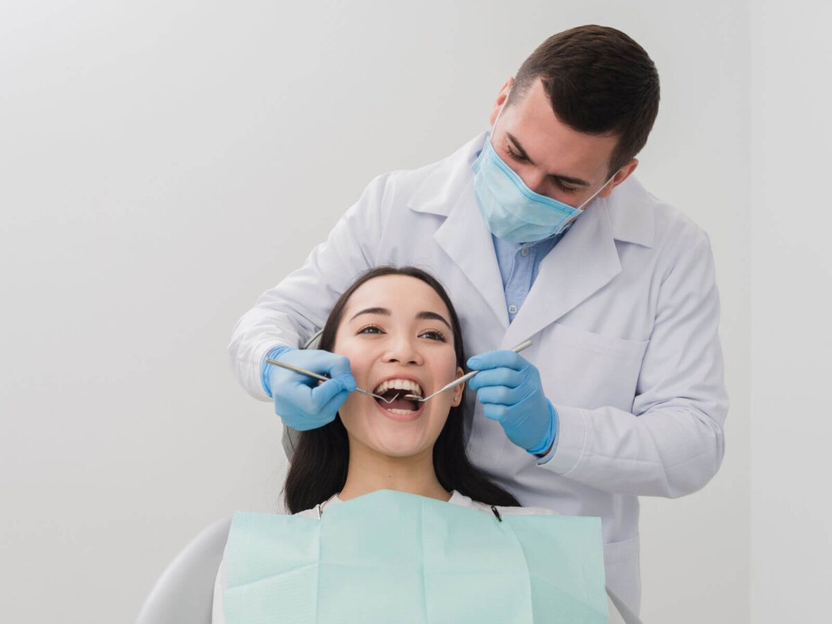 Top 10 Signs You Need To See A Dentist Immediately