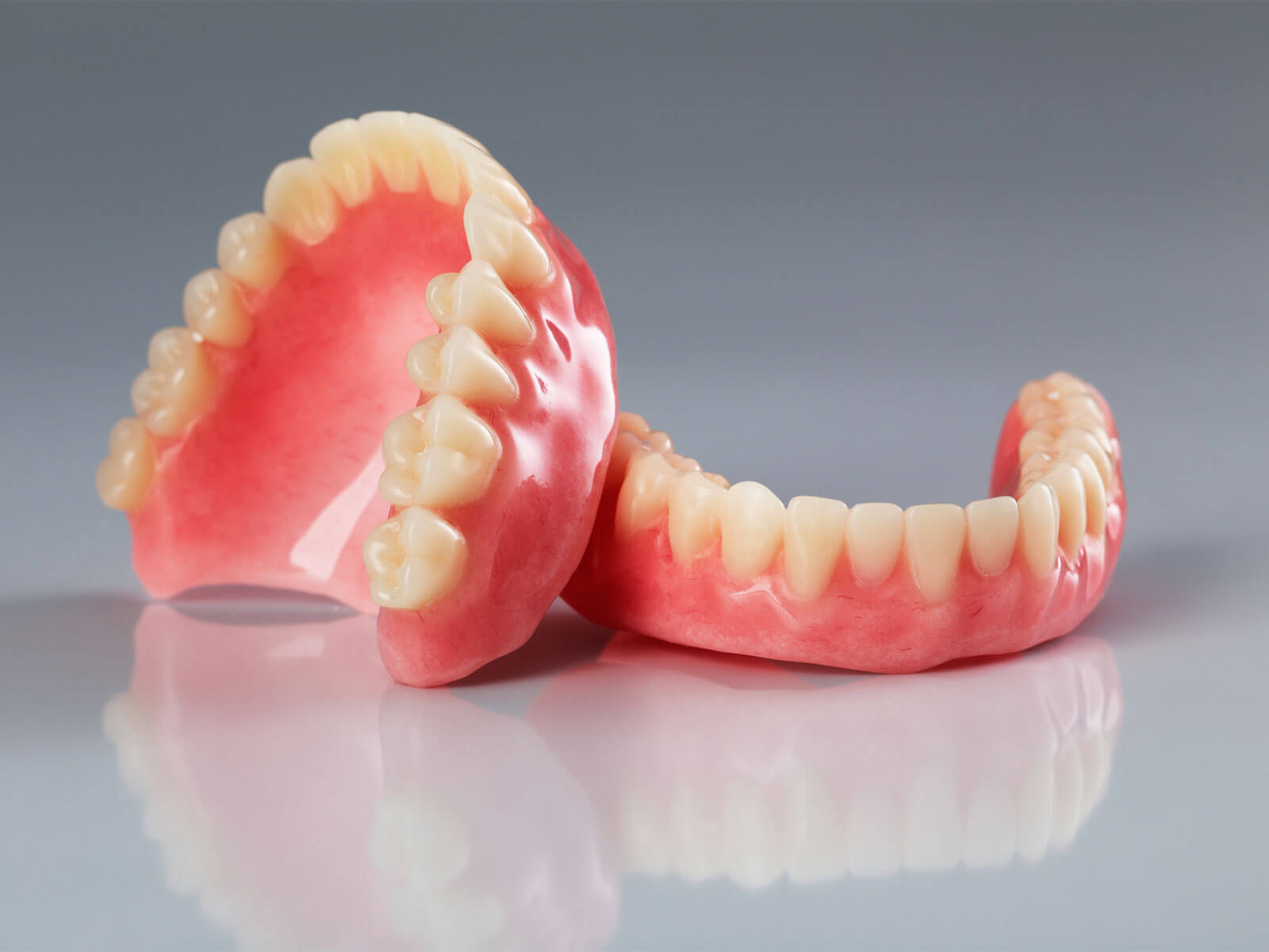 5 Signs You May Need Dentures